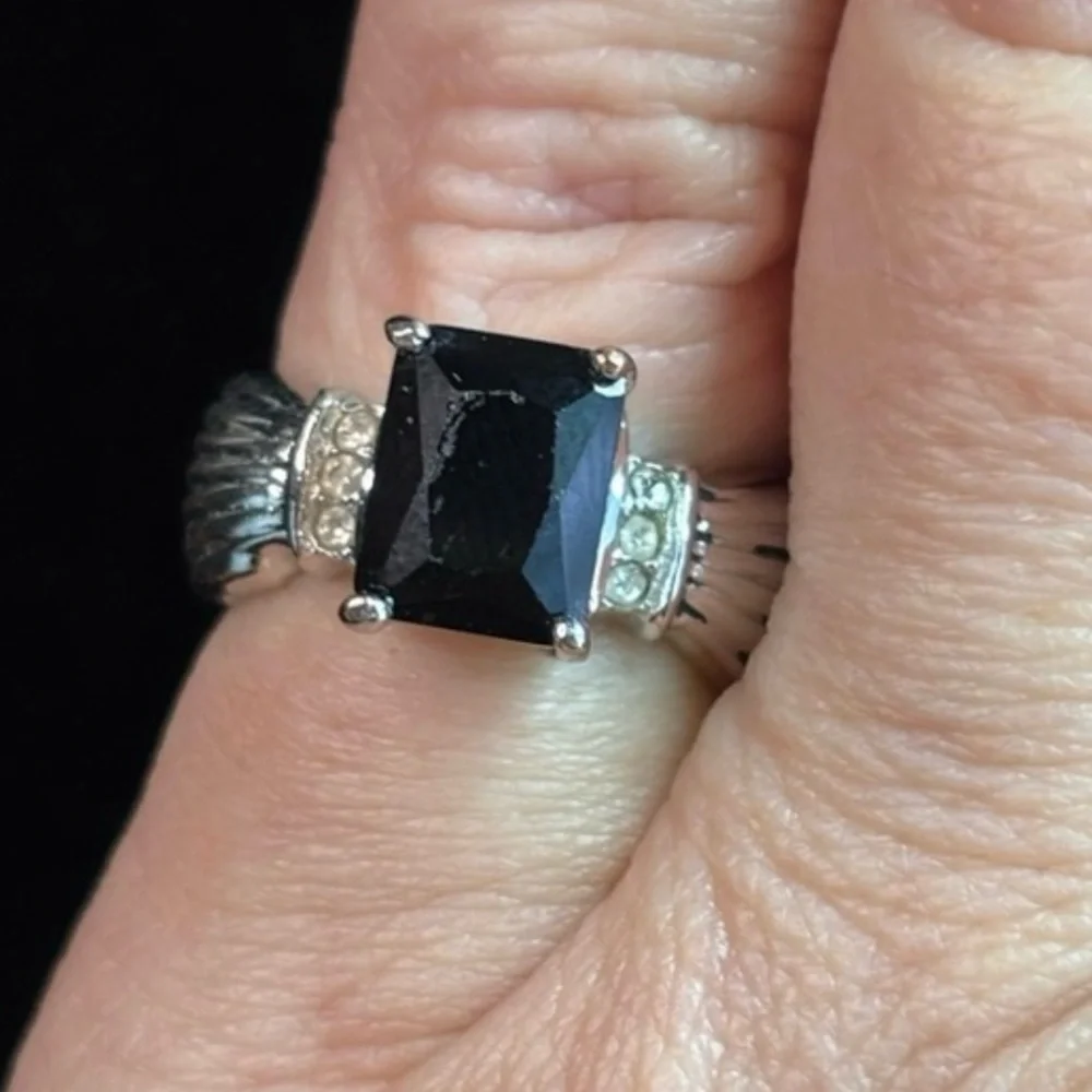 VTG Black and Silver Ring